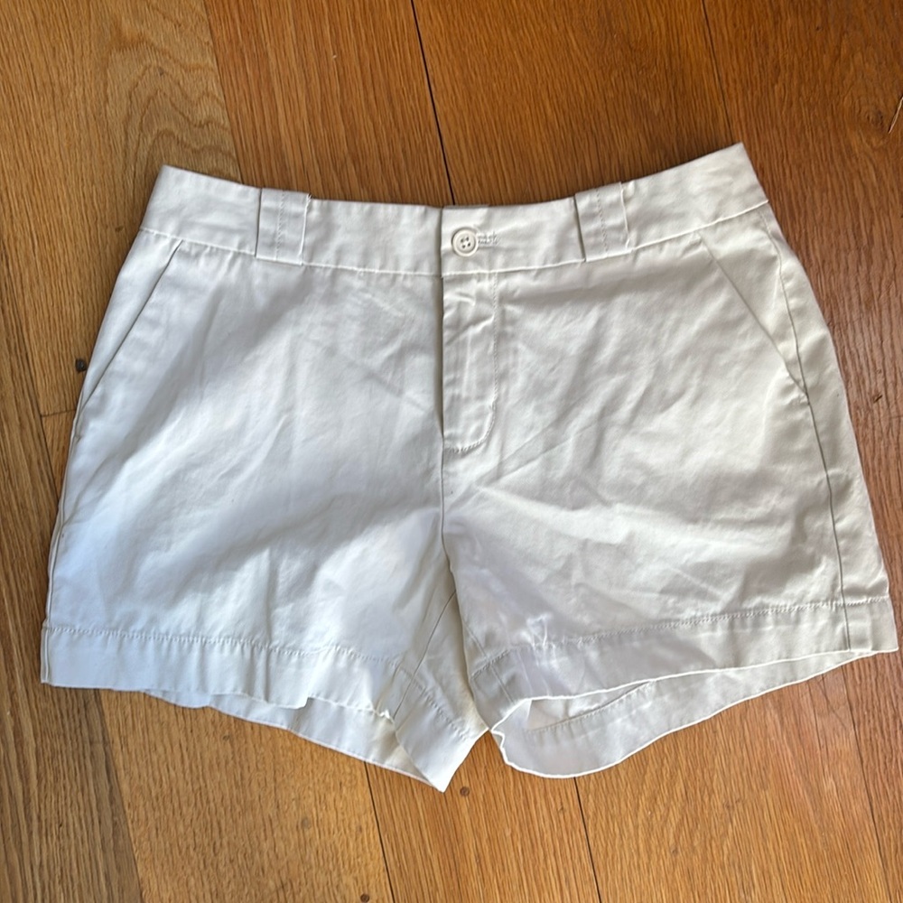 Gap khaki shorts, stone colored, 2P, waist 28, inseam 3.5